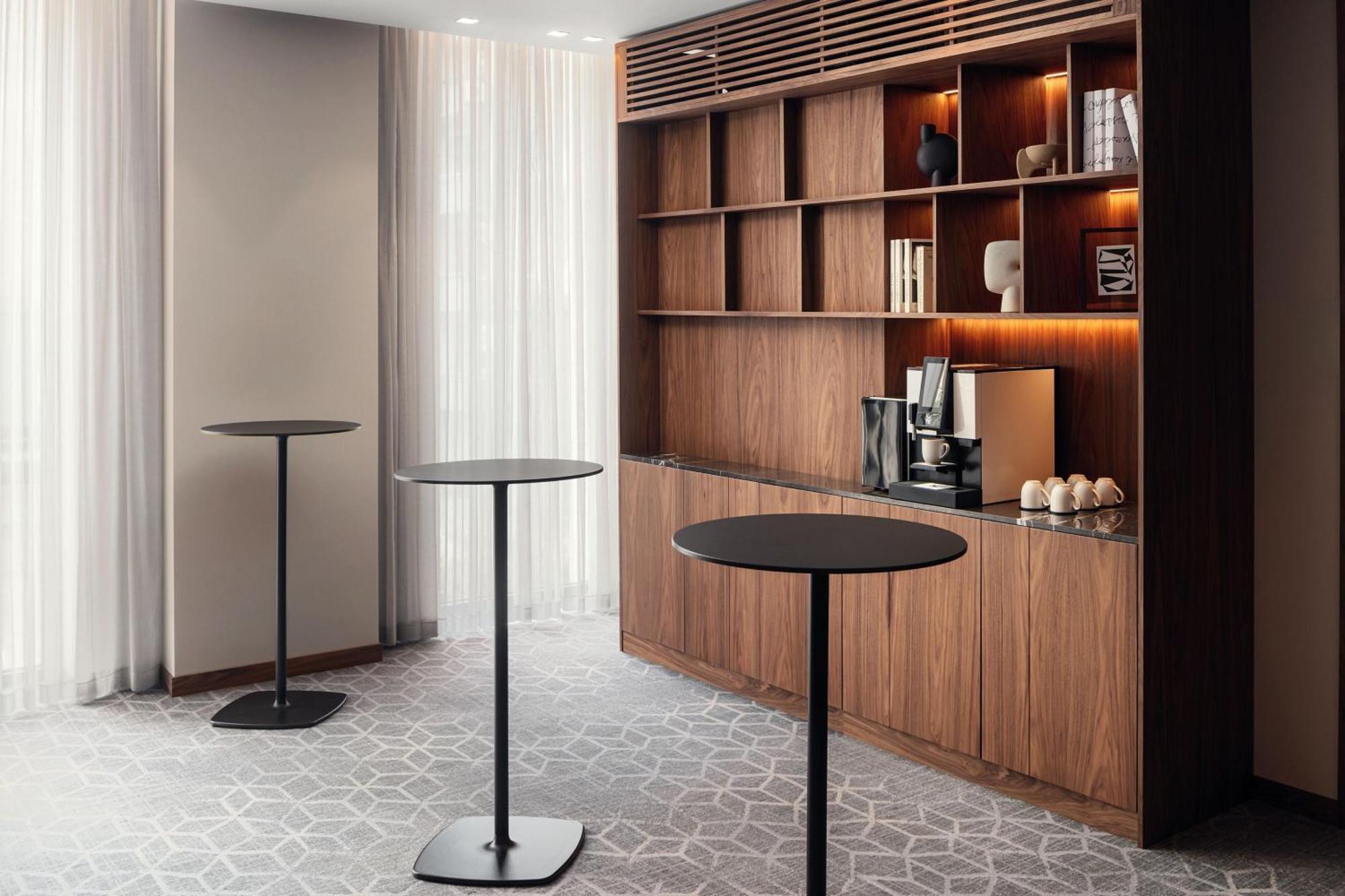Courtyard By Marriott Yerevan Exterior foto